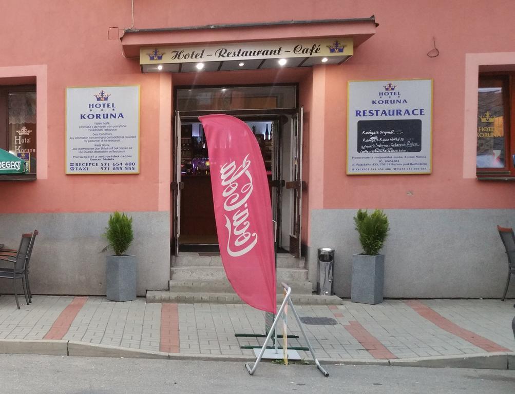 Hotel Koruna Roznov pod Radhostem Exterior photo